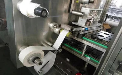 محطة وضع رقائق الألومنيوم وأول مرة قطع احباط وختم الحرارة