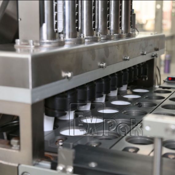 Máquina llenadora y selladora tipo K-Cup de seis carriles grande con descarga de nitrógeno - CP5006K